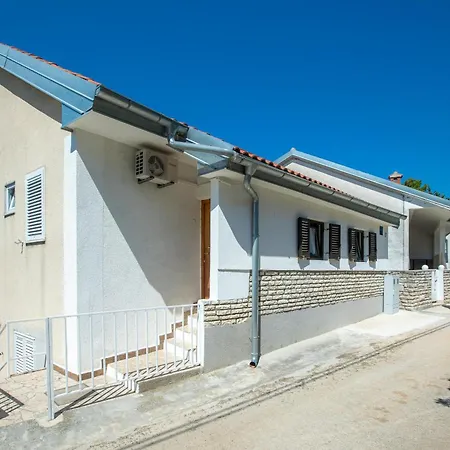 Hajdin Apartment