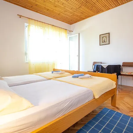 Hajdin Apartment *